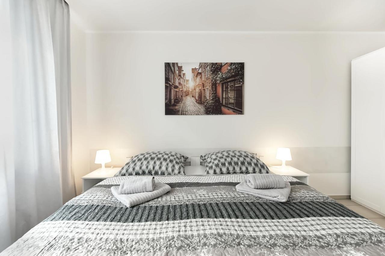 Modern Wohnen I Smart Tv I Terrasse I 2X Parkplatz I 2 Schlafzimmer I 6 Schlafplaetze Бад-Эйнхаузен Экстерьер фото