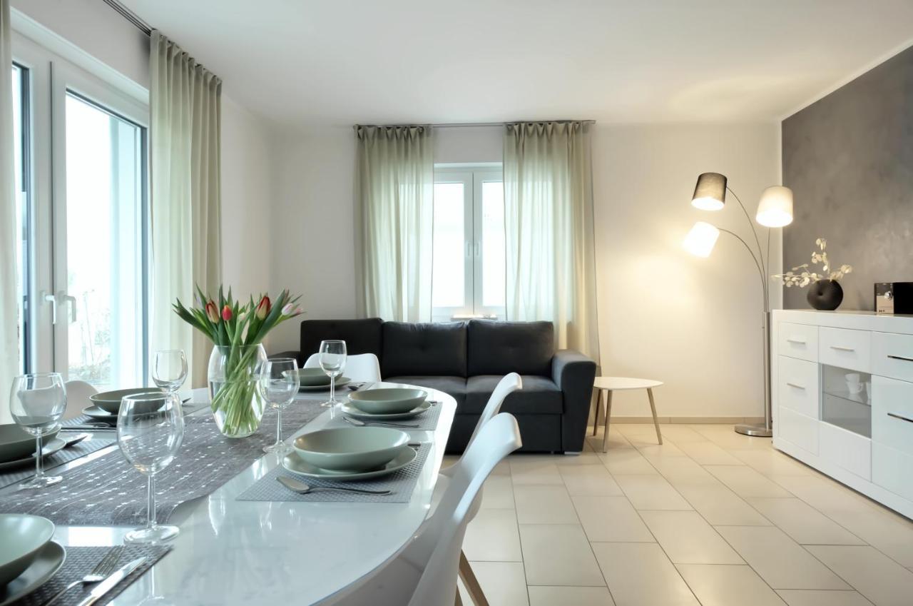 Modern Wohnen I Smart Tv I Terrasse I 2X Parkplatz I 2 Schlafzimmer I 6 Schlafplaetze Бад-Эйнхаузен Экстерьер фото